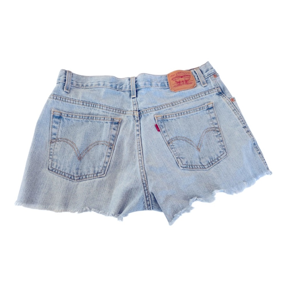 Levi's 550 Relaxed Blue Jean Shorts Frayed Hem Women’s 12 Cut offs - Picture 7 of 7